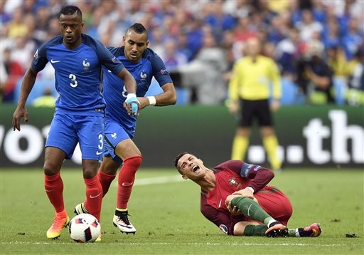 Column: Euro 2016 final again proves football's cruelty