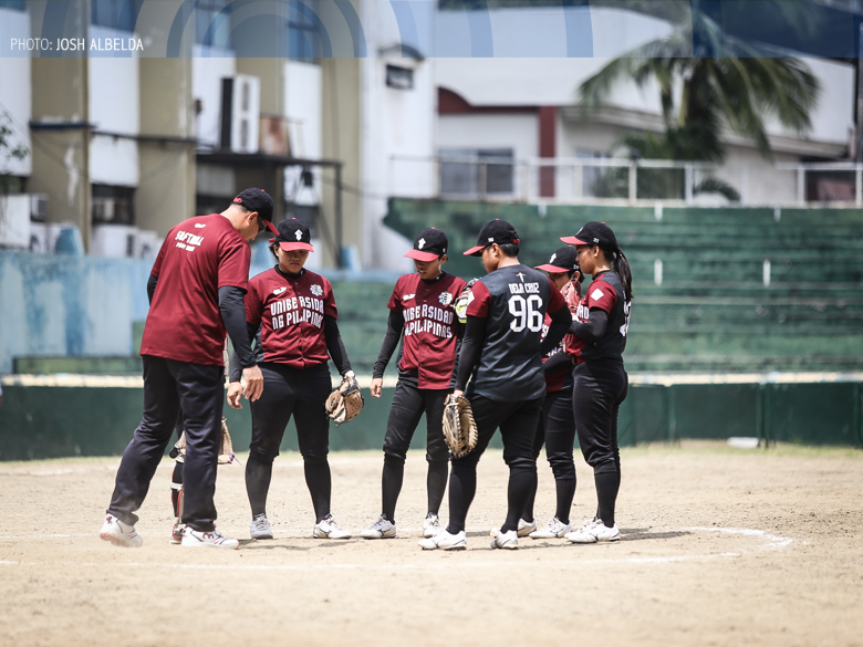 UP softbelles stay alive, Ateneo batters in Finals