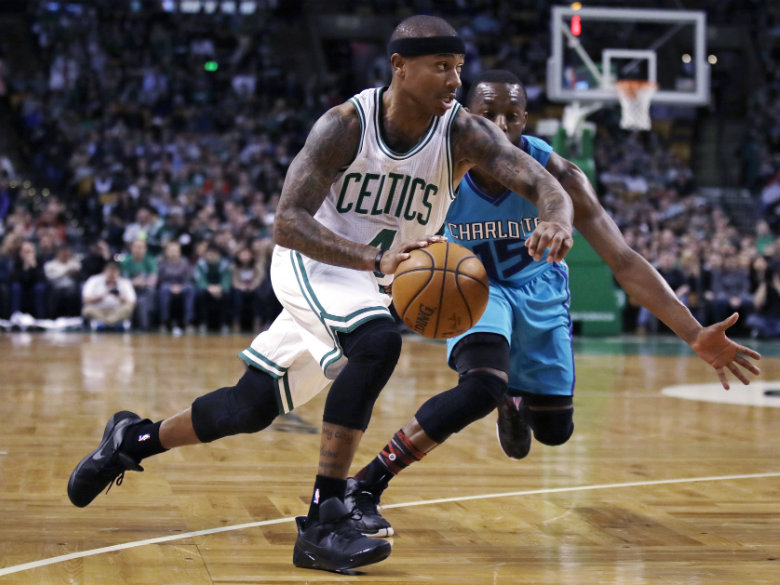 Isaiah Thomas returns to Celtics lineup after knee injury