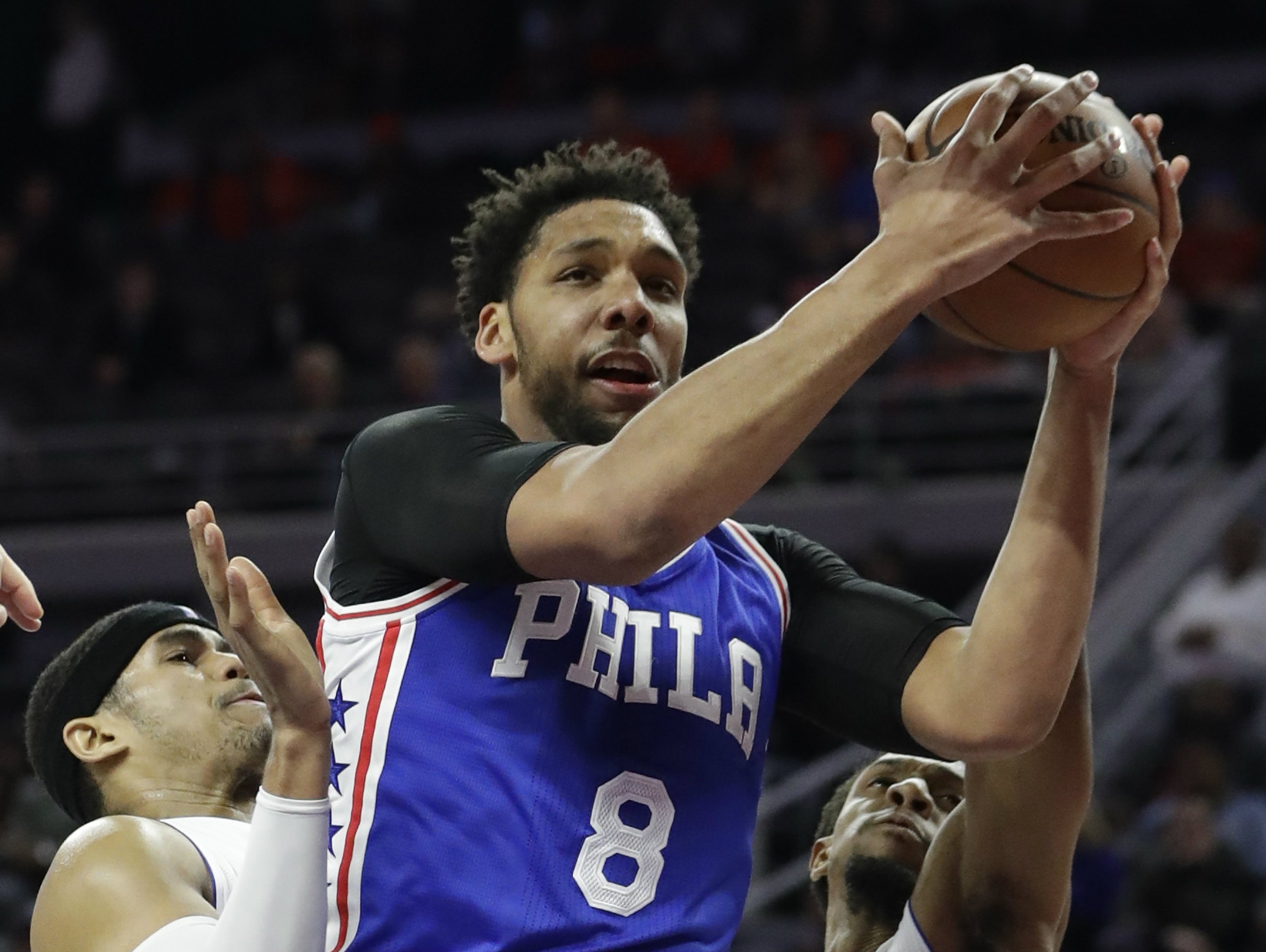 76ers' Okafor out with right knee soreness