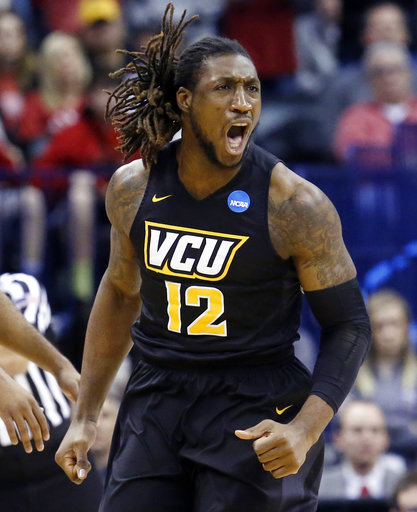 Former college basketballer agrees to NFL deal with Colts