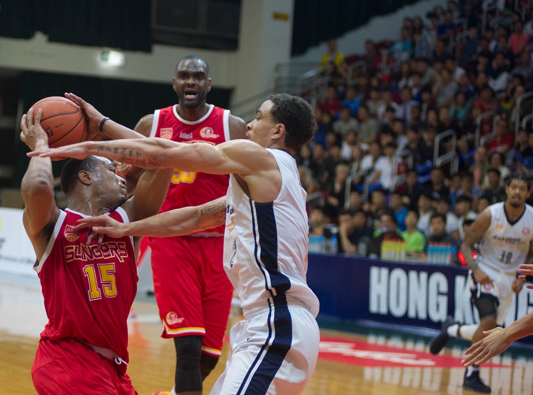 Elliott’s near triple-double lets Hong Kong steal Game 3