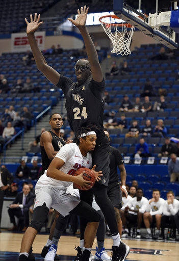 UCF's 7-foot-6 Tacko Fall does pre-draft workout with Magic