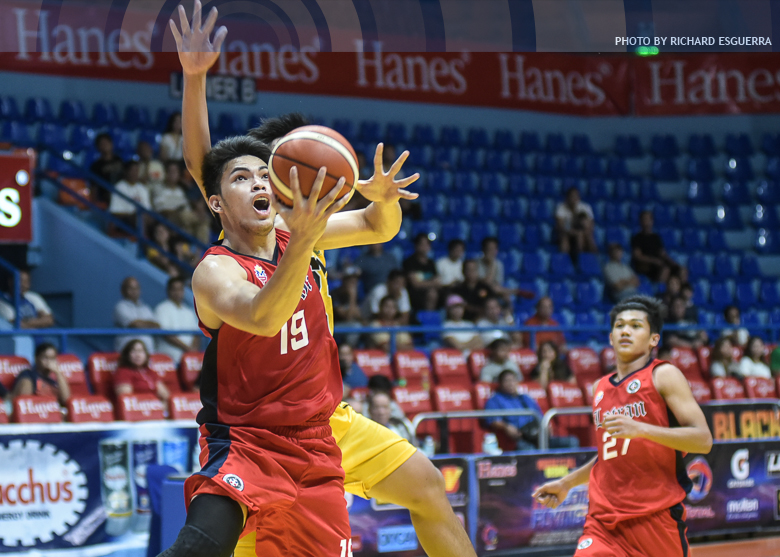 From Squire to Knight, Quinto fighting for the blue and red