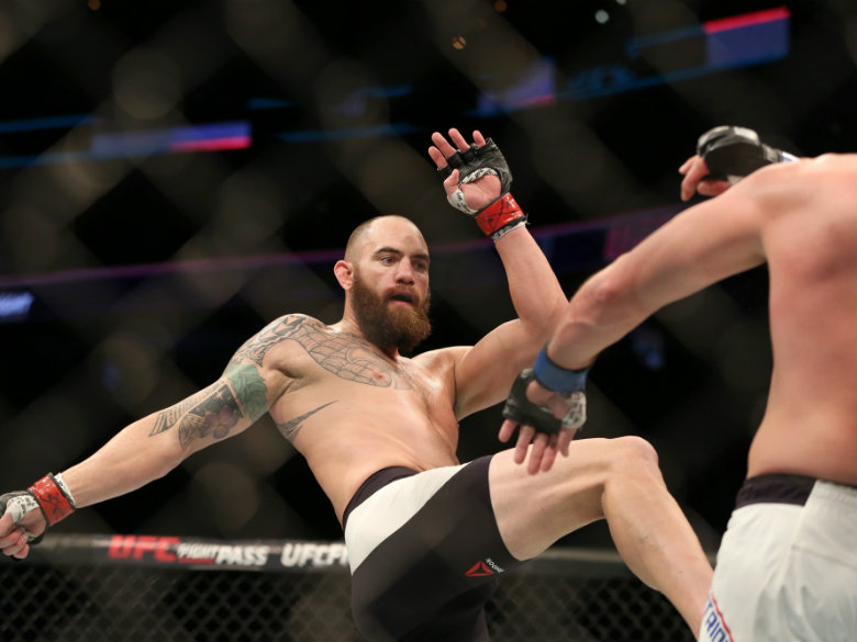 Ronda Rousey says robbers slept in her bed, stole her guns Ronda Rousey says robbers slept in her bed, stole her guns
