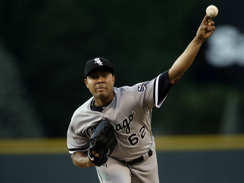 Cubs acquire Quintana in blockbuster trade with White Sox