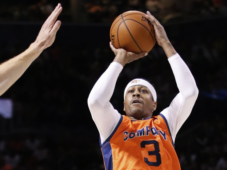 Allen Iverson returns home, eager to please Philly fans