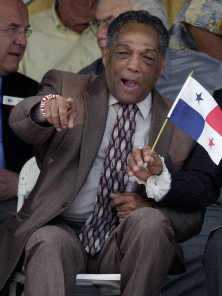 Sugar Ramos, champion shadowed by 2 ring deaths, dies at 75