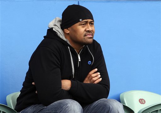 New Zealand rugby legend Jonah Lomu dies at 40