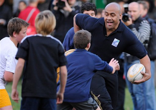 Rugby world mourns death of Lomu, the game's 1st superstar